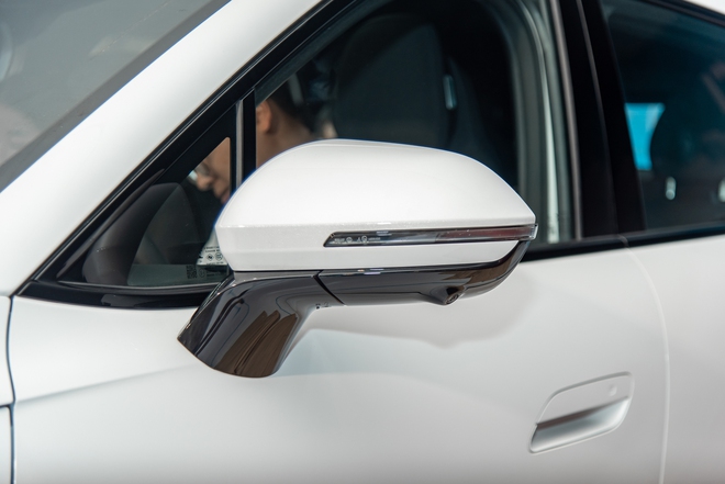 Chi tiết Omoda C7 tại Việt Nam: Đấu trực tiếp CR-V hybrid, giá dự kiến từ 839 triệu đồng- Ảnh 7. Chi tiết Omoda C7 tại Việt Nam: Đấu trực tiếp CR-V hybrid, giá dự kiến từ 839 triệu đồng- Ảnh 7.