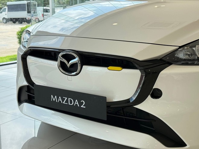 Mazda2 giảm giá tới 42 triệu đồng, giá thực tế lấn cả 'sân' của Hyundai i10, Kia Morning- Ảnh 5. Mazda2 giảm giá tới 42 triệu đồng, giá thực tế lấn cả 'sân' của Hyundai i10, Kia Morning- Ảnh 5.