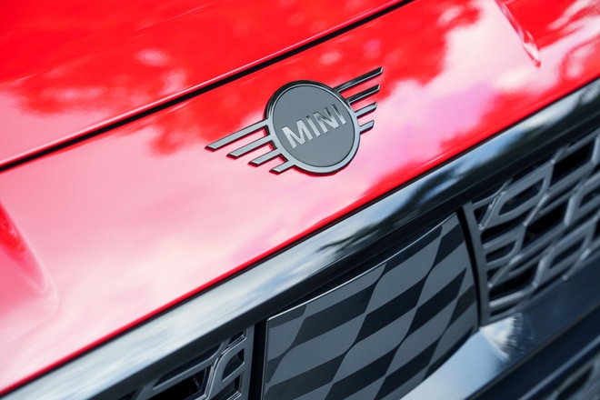 Khám phá MINI John Cooper Works thế hệ mới ra mắt tại Việt Nam- Ảnh 23. Khám phá MINI John Cooper Works thế hệ mới ra mắt tại Việt Nam- Ảnh 23.