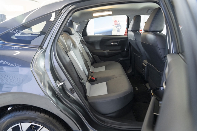 Toyota Vios hybrid ra mắt ĐNÁ: Chung động cơ Yaris Cross HEV, mạnh 110 mã lực, giá quy đổi từ 580 triệu- Ảnh 19. Toyota Vios hybrid ra mắt ĐNÁ: Chung động cơ Yaris Cross HEV, mạnh 110 mã lực, giá quy đổi từ 580 triệu- Ảnh 19.