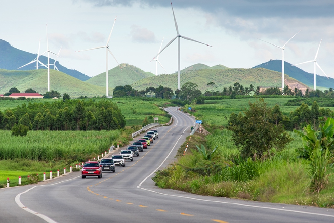 Chia tay Tây Nguyên đại ngàn, đoàn xe Skoda xuôi về miền biển: Hơn 300km với nhiều cung bậc và phần thưởng chỉ dành cho người xứng đáng- Ảnh 12. Chia tay Tây Nguyên đại ngàn, đoàn xe Skoda xuôi về miền biển: Hơn 300km với nhiều cung bậc và phần thưởng chỉ dành cho người xứng đáng- Ảnh 12.