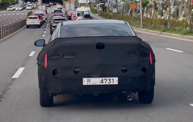 Hyundai Elantra thế hệ mới có những điểm khiến Mazda3 khó ngồi yên: Thiết kế như bước ra từ tương lai, nội thất có chi tiết như Tucson, nhưng có một thứ vẫn giữ nguyên- Ảnh 2. Hyundai Elantra thế hệ mới có những điểm khiến Mazda3 khó ngồi yên: Thiết kế như bước ra từ tương lai, nội thất có chi tiết như Tucson, nhưng có một thứ vẫn giữ nguyên- Ảnh 2.