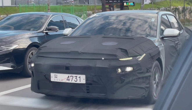 Hyundai Elantra thế hệ mới có những điểm khiến Mazda3 khó ngồi yên: Thiết kế như bước ra từ tương lai, nội thất có chi tiết như Tucson, nhưng có một thứ vẫn giữ nguyên- Ảnh 6. Hyundai Elantra thế hệ mới có những điểm khiến Mazda3 khó ngồi yên: Thiết kế như bước ra từ tương lai, nội thất có chi tiết như Tucson, nhưng có một thứ vẫn giữ nguyên- Ảnh 6.