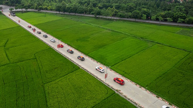 Skoda Slavia vượt hơn 200km cao tốc Nghệ An - Ninh Bình cùng đoàn SUV: Cầm lái không ngán tốc độ cao, ngồi lâu không mệt nhờ một điều- Ảnh 5. Skoda Slavia vượt hơn 200km cao tốc Nghệ An - Ninh Bình cùng đoàn SUV: Cầm lái không ngán tốc độ cao, ngồi lâu không mệt nhờ một điều- Ảnh 5.