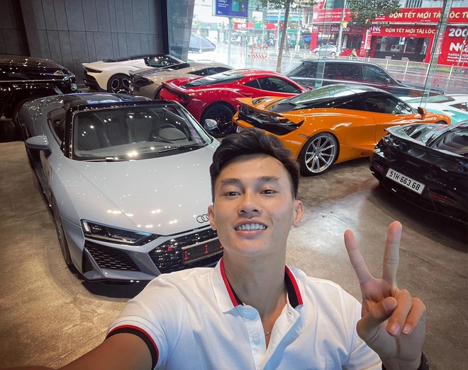 Doanh nhân 9x bán kim cương bị bắt tạm giam vì tội rửa tiền từng có cuộc sống hào nhoáng như thế này: Sở hữu hàng loạt xe sang 'thú dữ', đồng hồ tiền tỷ- Ảnh 5. Doanh nhân 9x bán kim cương bị bắt tạm giam vì tội rửa tiền từng có cuộc sống hào nhoáng như thế này: Sở hữu hàng loạt xe sang 'thú dữ', đồng hồ tiền tỷ- Ảnh 5.