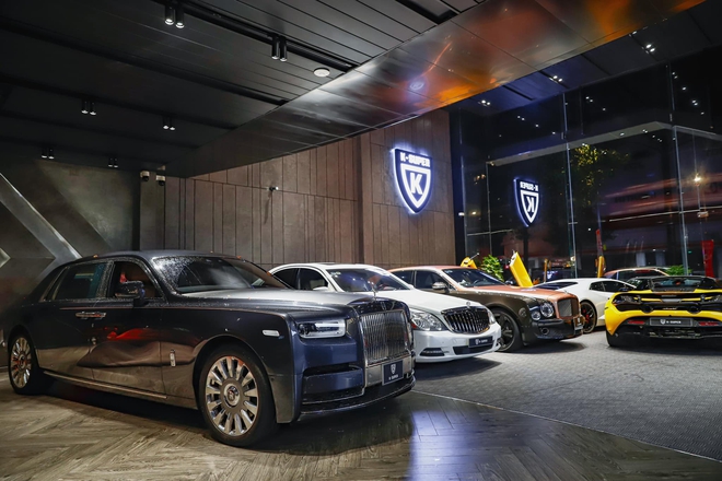 Doanh nhân 9x bán kim cương bị bắt tạm giam vì tội rửa tiền từng có cuộc sống hào nhoáng như thế này: Sở hữu hàng loạt xe sang 'thú dữ', đồng hồ tiền tỷ- Ảnh 8. Doanh nhân 9x bán kim cương bị bắt tạm giam vì tội rửa tiền từng có cuộc sống hào nhoáng như thế này: Sở hữu hàng loạt xe sang 'thú dữ', đồng hồ tiền tỷ- Ảnh 8.