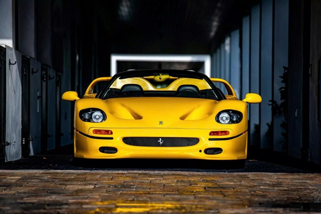 Chiêm ngưỡng Ferrari F50 màu vàng Giallo Modena vừa được bán đấu giá hơn 240 tỷ đồng- Ảnh 2. Chiêm ngưỡng Ferrari F50 màu vàng Giallo Modena vừa được bán đấu giá hơn 240 tỷ đồng- Ảnh 2.