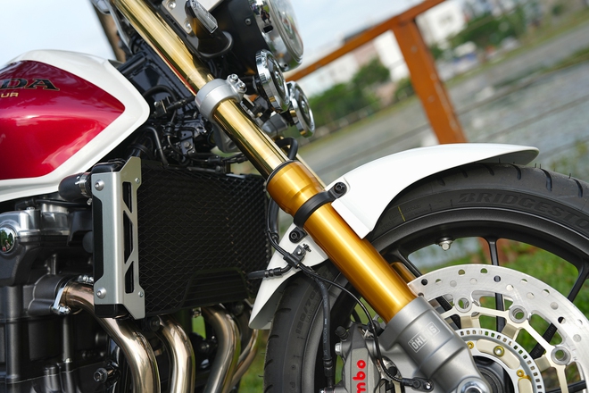 Honda CB1300SF SP Final Edition về Việt Nam giá có thể hơn 500 triệu: Được mệnh danh là 'ông vua nakebike', bản cuối cùng được sản xuất- Ảnh 11. Honda CB1300SF SP Final Edition về Việt Nam giá có thể hơn 500 triệu: Được mệnh danh là 'ông vua nakebike', bản cuối cùng được sản xuất- Ảnh 11.