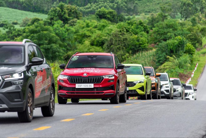 Chuyên gia đánh giá 4 mẫu Skoda trong hành trình xuyên Việt: Kushaq, Slavia ‘cửa trên’ xe Nhật, Hàn, Karoq ‘vượt’ thông số, Kodiaq như xe 4-5 tỷ- Ảnh 17. Chuyên gia đánh giá 4 mẫu Skoda trong hành trình xuyên Việt: Kushaq, Slavia ‘cửa trên’ xe Nhật, Hàn, Karoq ‘vượt’ thông số, Kodiaq như xe 4-5 tỷ- Ảnh 17.