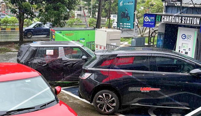 ‘Xe giá rẻ’ Kia Syros lộ bản điện trên đường, về Việt Nam khi xe xăng bị hạn chế thì ‘hết nước chấm’- Ảnh 2. ‘Xe giá rẻ’ Kia Syros lộ bản điện trên đường, về Việt Nam khi xe xăng bị hạn chế thì ‘hết nước chấm’- Ảnh 2.