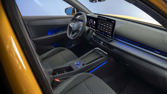 VW T-Roc 2025 - SUV cùng cỡ Corolla Cross nâng đời với 2 màn hình khủng, có bản thể thao, dễ ‘hot’ nếu về Việt Nam- Ảnh 8. VW T-Roc 2025 - SUV cùng cỡ Corolla Cross nâng đời với 2 màn hình khủng, có bản thể thao, dễ ‘hot’ nếu về Việt Nam- Ảnh 8.
