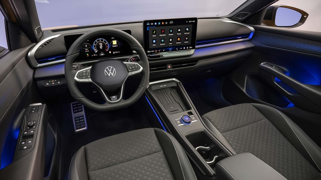 VW T-Roc 2025 - SUV cùng cỡ Corolla Cross nâng đời với 2 màn hình khủng, có bản thể thao, dễ ‘hot’ nếu về Việt Nam- Ảnh 7. VW T-Roc 2025 - SUV cùng cỡ Corolla Cross nâng đời với 2 màn hình khủng, có bản thể thao, dễ ‘hot’ nếu về Việt Nam- Ảnh 7.