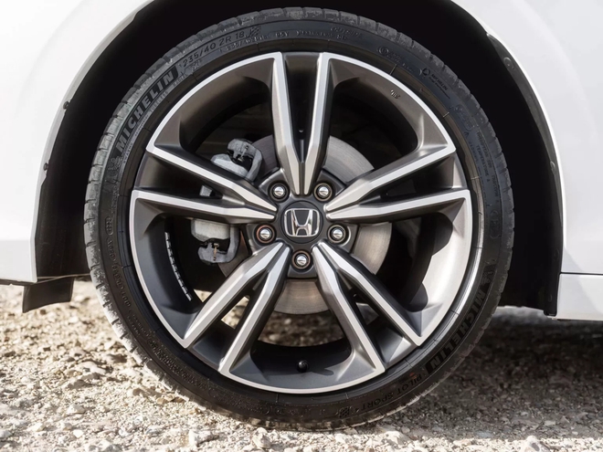 Khách Việt có thể thích bản Honda Civic mới này: Mâm mới, thêm tiện nghi hữu ích bên trong- Ảnh 7. Khách Việt có thể thích bản Honda Civic mới này: Mâm mới, thêm tiện nghi hữu ích bên trong- Ảnh 7.