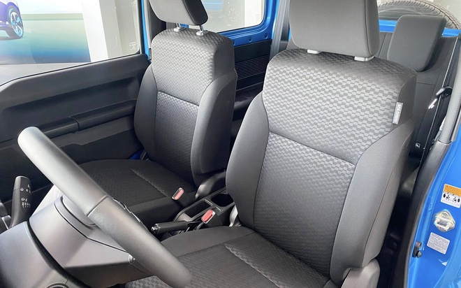 Mua Suzuki Jimny bây giờ tiết kiệm 120 triệu đồng tiền lăn bánh: Đại lý giảm giá sâu, nhiều nơi độ sẵn hầm hố để hút khách- Ảnh 6. Mua Suzuki Jimny bây giờ tiết kiệm 120 triệu đồng tiền lăn bánh: Đại lý giảm giá sâu, nhiều nơi độ sẵn hầm hố để hút khách- Ảnh 6.