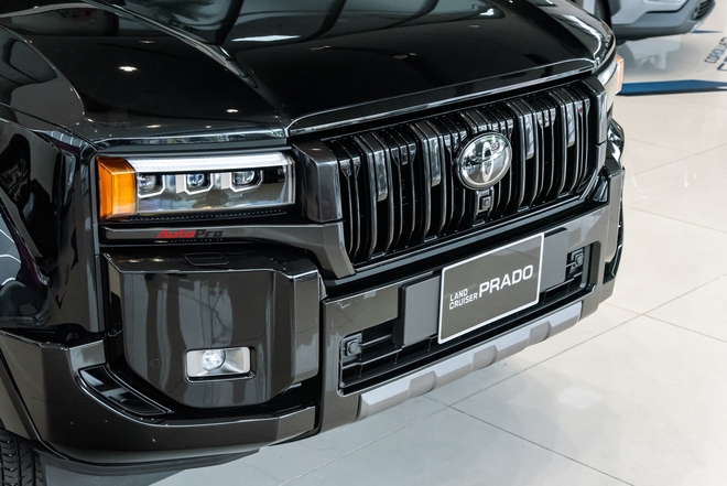 Lô Toyota Prado ‘lạ’ xuất hiện tại Việt Nam: Thiết kế khác biệt, động cơ hybrid mạnh hơn hẳn xe chính hãng- Ảnh 10. Lô Toyota Prado ‘lạ’ xuất hiện tại Việt Nam: Thiết kế khác biệt, động cơ hybrid mạnh hơn hẳn xe chính hãng- Ảnh 10.