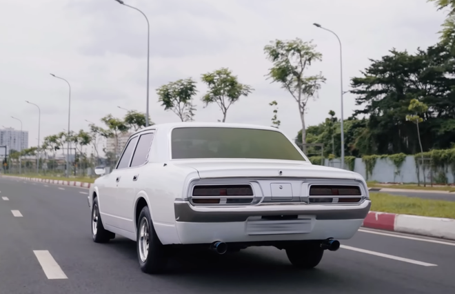 Đỉnh cao độ xe là về zin: Toyota Crown 1975 của ông Đặng Lê Nguyên Vũ như thể mới xuất xưởng, 50 tuổi vẫn mượt mà- Ảnh 7. Đỉnh cao độ xe là về zin: Toyota Crown 1975 của ông Đặng Lê Nguyên Vũ như thể mới xuất xưởng, 50 tuổi vẫn mượt mà- Ảnh 7.