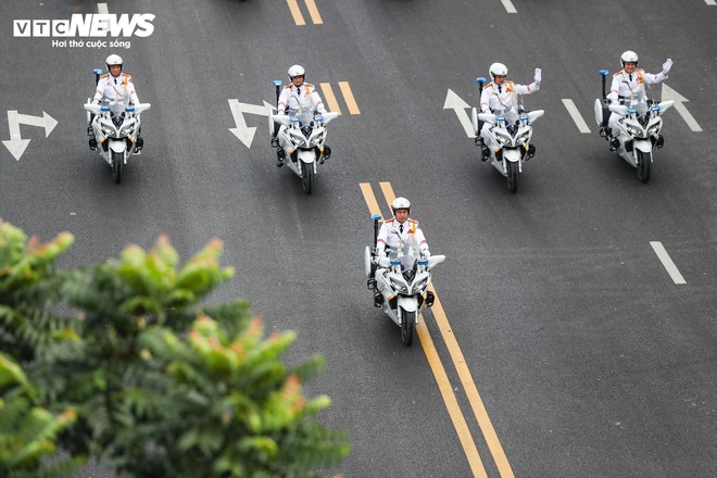 Dàn khí tài hùng hậu diễu qua Quảng trường Ba Đình trong buổi tổng duyệt A80- Ảnh 17.