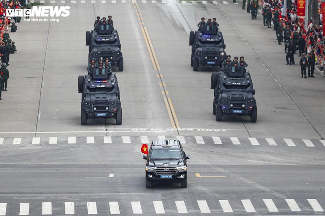 Dàn khí tài hùng hậu diễu qua Quảng trường Ba Đình trong buổi tổng duyệt A80- Ảnh 19.