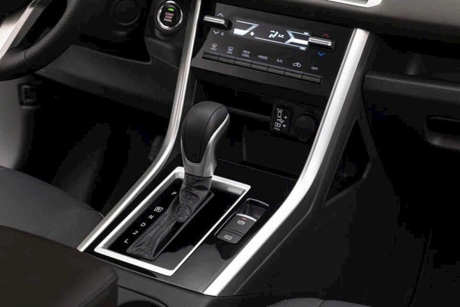 Đặt lên bàn cân VinFast Limo Green vs Mitsubishi Xpander - Kèo MPV điện vs xăng tầm giá trên dưới 700 triệu đồng sẽ được nhiều bác tài quan tâm- Ảnh 8. Đặt lên bàn cân VinFast Limo Green vs Mitsubishi Xpander - Kèo MPV điện vs xăng tầm giá trên dưới 700 triệu đồng sẽ được nhiều bác tài quan tâm- Ảnh 8.