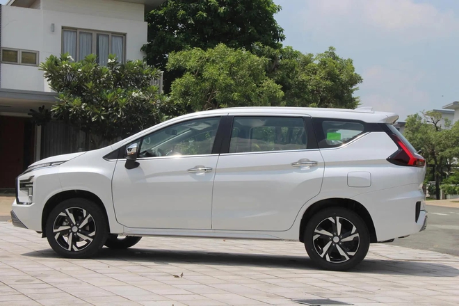Đặt lên bàn cân VinFast Limo Green vs Mitsubishi Xpander - Kèo MPV điện vs xăng tầm giá trên dưới 700 triệu đồng sẽ được nhiều bác tài quan tâm- Ảnh 12. Đặt lên bàn cân VinFast Limo Green vs Mitsubishi Xpander - Kèo MPV điện vs xăng tầm giá trên dưới 700 triệu đồng sẽ được nhiều bác tài quan tâm- Ảnh 12.