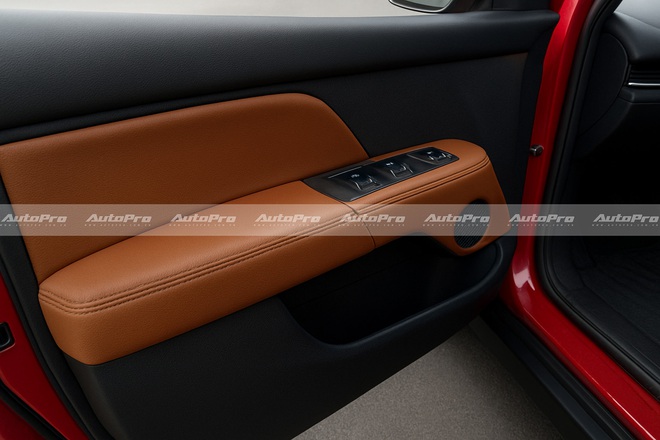 Độ VinFast Limo Green bằng loạt trang bị sang, xịn, mịn: Xe 'siêu base' hóa thành 'xe chủ tịch' chỉ trong phút mốt- Ảnh 13. Độ VinFast Limo Green bằng loạt trang bị sang, xịn, mịn: Xe 'siêu base' hóa thành 'xe chủ tịch' chỉ trong phút mốt- Ảnh 13.