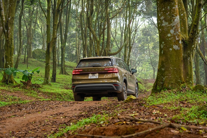 Skoda Kodiaq 2025 - Vận hành đậm chất Âu là sức bật trong phân khúc D khó tính- Ảnh 13. Skoda Kodiaq 2025 - Vận hành đậm chất Âu là sức bật trong phân khúc D khó tính- Ảnh 13.