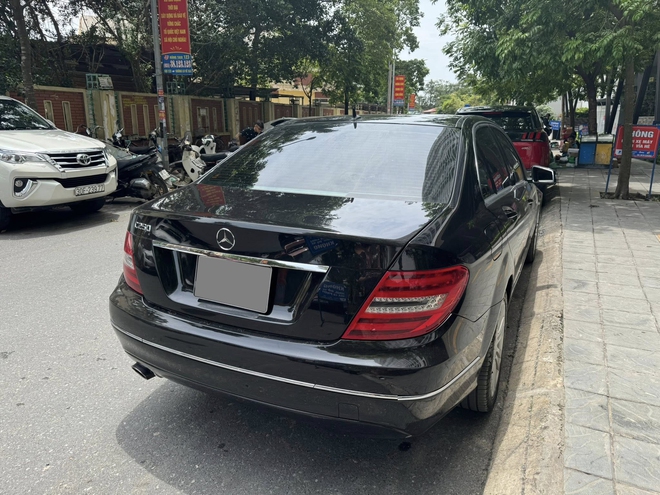 Rao chiếc Mercedes-Benz này chỉ hơn 200 triệu, người bán khẳng định: Xe 'không có gì để chê, zin cả xe'- Ảnh 6.