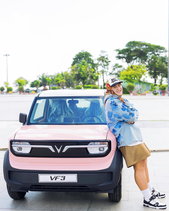 Có Range Rover rồi vẫn sắm thêm VinFast VF 9, Fabo Nguyễn nay có bộ sưu tập 3 chiếc xe của thương hiệu Việt- Ảnh 8.