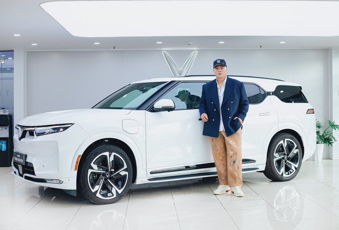 Có Range Rover rồi vẫn sắm thêm VinFast VF 9, Fabo Nguyễn nay có bộ sưu tập 3 chiếc xe của thương hiệu Việt- Ảnh 2.