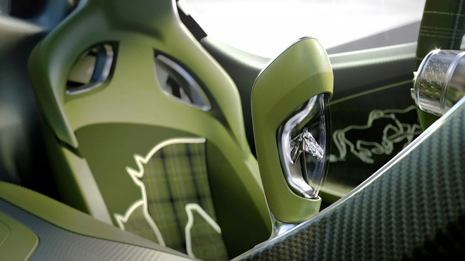 Bugatti ra mắt hypercar: Tên gọi, cần số, ghế ngồi, ốp cửa lấy cảm hứng từ 'chiến mã' yêu thích của nhà sáng lập, chỉ 1 chiếc toàn thế giới và đã có chủ- Ảnh 10. Bugatti ra mắt hypercar: Tên gọi, cần số, ghế ngồi, ốp cửa lấy cảm hứng từ 'chiến mã' yêu thích của nhà sáng lập, chỉ 1 chiếc toàn thế giới và đã có chủ- Ảnh 10.