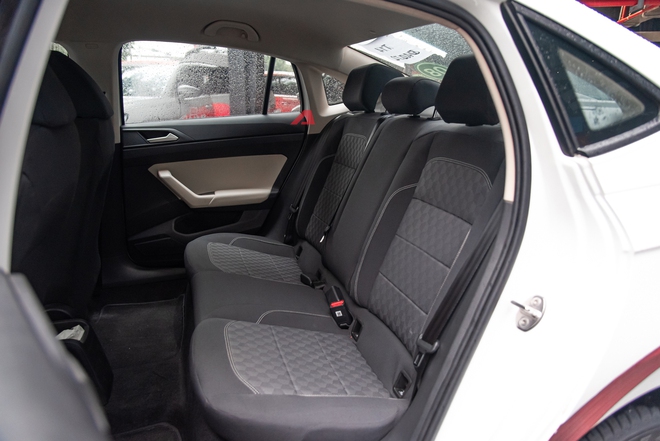 Chi tiết Skoda Slavia Active: Giá 468 triệu, bản thấp nhất dùng số sàn cho người chạy dịch vụ nhưng đủ 6 túi khí, màn hình cảm ứng- Ảnh 16.