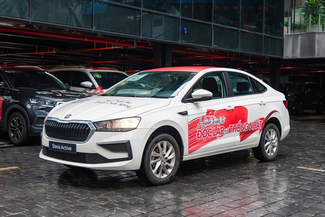 Chi tiết Skoda Slavia Active: Giá 468 triệu, bản thấp nhất dùng số sàn cho người chạy dịch vụ nhưng đủ 6 túi khí, màn hình cảm ứng- Ảnh 1.