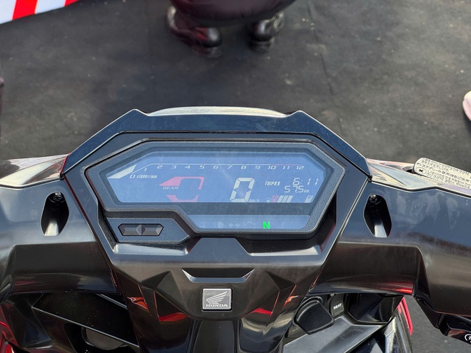 Honda ra mắt 3 xe máy mới: Winner R 'lột xác', ADV350 lần đầu xuất hiện, Rebel 1100 nâng cấp mới- Ảnh 11. Honda ra mắt 3 xe máy mới: Winner R 'lột xác', ADV350 lần đầu xuất hiện, Rebel 1100 nâng cấp mới- Ảnh 11.