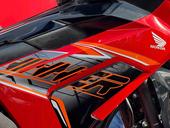 Honda ra mắt 3 xe máy mới: Winner R 'lột xác', ADV350 lần đầu xuất hiện, Rebel 1100 nâng cấp mới- Ảnh 7. Honda ra mắt 3 xe máy mới: Winner R 'lột xác', ADV350 lần đầu xuất hiện, Rebel 1100 nâng cấp mới- Ảnh 7.