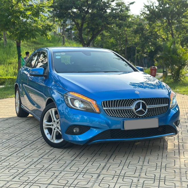 Rao Mercedes-Benz A-Class ngang ngửa Hyundai Grand i10, người bán chia sẻ: Hơn 400 triệu đồng lấy được xe Đức luôn- Ảnh 2. Rao Mercedes-Benz A-Class ngang ngửa Hyundai Grand i10, người bán chia sẻ: Hơn 400 triệu đồng lấy được xe Đức luôn- Ảnh 2.