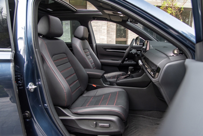 Honda CR-V ‘đè bẹp’ Sealion 6, Camry, Corolla Cross và Civic, nhưng chưa chắc thắng giải ‘Xe hybrid của năm’- Ảnh 6. Honda CR-V ‘đè bẹp’ Sealion 6, Camry, Corolla Cross và Civic, nhưng chưa chắc thắng giải ‘Xe hybrid của năm’- Ảnh 6.