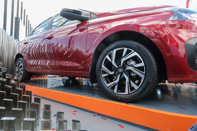 Lada Iskra - Sedan Nga dễ thế chỗ Granta đang có ở Việt Nam với thiết kế nịnh mắt hơn, giá quy đổi từ 400 triệu đồng, cạnh tranh Vios, Slavia- Ảnh 6. Lada Iskra - Sedan Nga dễ thế chỗ Granta đang có ở Việt Nam với thiết kế nịnh mắt hơn, giá quy đổi từ 400 triệu đồng, cạnh tranh Vios, Slavia- Ảnh 6.