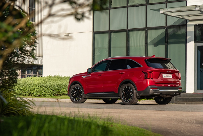 Đánh giá Kia Sorento 2025: Vẫn có động cơ dầu, treo ‘ngon’, thêm tính năng ADAS đấu Santa Fe- Ảnh 19. Đánh giá Kia Sorento 2025: Vẫn có động cơ dầu, treo ‘ngon’, thêm tính năng ADAS đấu Santa Fe- Ảnh 19.