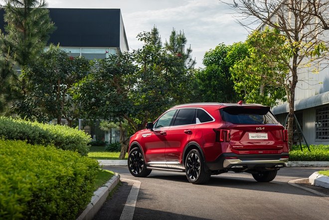 Đánh giá Kia Sorento 2025: Vẫn có động cơ dầu, treo ‘ngon’, thêm tính năng ADAS đấu Santa Fe- Ảnh 20. Đánh giá Kia Sorento 2025: Vẫn có động cơ dầu, treo ‘ngon’, thêm tính năng ADAS đấu Santa Fe- Ảnh 20.