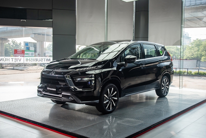 Soi kỹ từng khác biệt của Mitsubishi Xpander 2025 vừa ra mắt: Giá cao nhất 699 triệu, đã có 6 túi khí, màn hình điện tử- Ảnh 1. Soi kỹ từng khác biệt của Mitsubishi Xpander 2025 vừa ra mắt: Giá cao nhất 699 triệu, đã có 6 túi khí, màn hình điện tử- Ảnh 1.