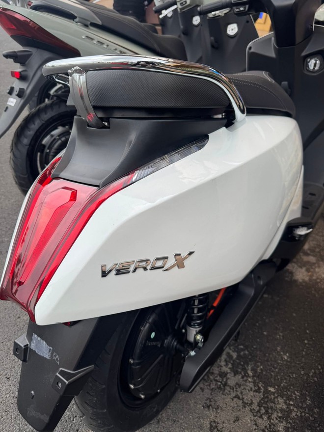 Lộ ảnh VinFast Vero X: Xe máy điện mới nhất của hãng, giá gần 35 triệu đồng, pin tháo rời, có thể chạy 262km/sạc- Ảnh 4.