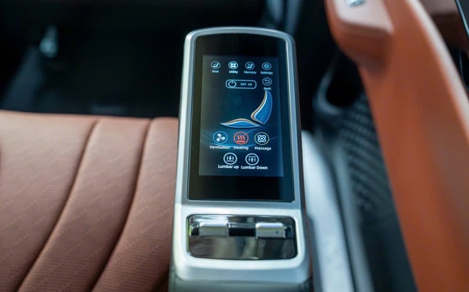 Kia Carnival hybrid có tùy chọn cho khách Việt chịu chơi: Thêm 80 triệu đồng lấy ghế massage, điều khiển cảm ứng, cạnh tranh Viloran- Ảnh 7. Kia Carnival hybrid có tùy chọn cho khách Việt chịu chơi: Thêm 80 triệu đồng lấy ghế massage, điều khiển cảm ứng, cạnh tranh Viloran- Ảnh 7.