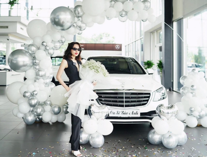 Ca sĩ Trúc Nhân tậu Mercedes-Benz S 450L trước thềm biểu diễn tại BCA 2025, nhập hội cùng Bích Phương, Hoà Minzy- Ảnh 10. Ca sĩ Trúc Nhân tậu Mercedes-Benz S 450L trước thềm biểu diễn tại BCA 2025, nhập hội cùng Bích Phương, Hoà Minzy- Ảnh 10.