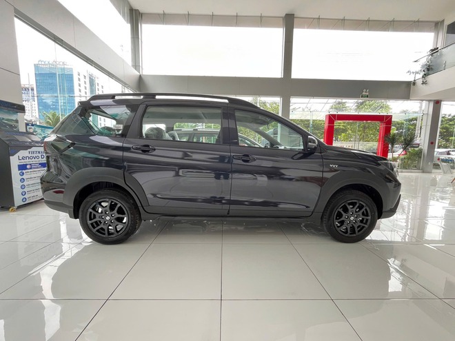 Suzuki XL7 Black Edition bản đặc biệt giảm 70 triệu tại đại lý: Giá thực tế chưa đến 530 triệu đồng, tăng sức cạnh tranh lên Xpander và Veloz Cross- Ảnh 4. Suzuki XL7 Black Edition bản đặc biệt giảm 70 triệu tại đại lý: Giá thực tế chưa đến 530 triệu đồng, tăng sức cạnh tranh lên Xpander và Veloz Cross- Ảnh 4.
