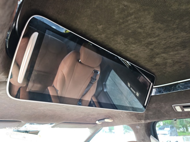 Soi chi tiết Kia Thacoroyal tại Việt Nam: Phát triển từ Carnival, khoang sau dạng thương gia, màn hình 21 inch, giá khó mà rẻ- Ảnh 9.