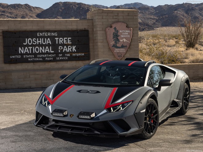 Lamborghini Huracan bản gầm cao xuất hiện tại Huế: Khoảng sáng gầm gần bằng Tucson, dễ 'băm bổ' ổ gà tại Việt Nam- Ảnh 7. Lamborghini Huracan bản gầm cao xuất hiện tại Huế: Khoảng sáng gầm gần bằng Tucson, dễ 'băm bổ' ổ gà tại Việt Nam- Ảnh 7.