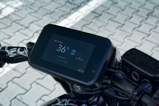 Hé lộ thêm về xe máy điện Honda sạc được chung với ô tô- Ảnh 6.