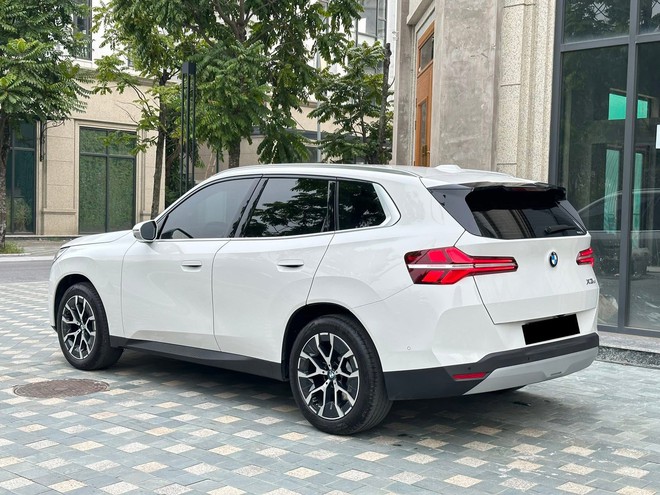 BMW X3 2025 đầu tiên lên sàn xe cũ: Người mua có thể tiết kiệm khoảng 400 triệu đồng mà không sợ lỗi thời- Ảnh 4. BMW X3 2025 đầu tiên lên sàn xe cũ: Người mua có thể tiết kiệm khoảng 400 triệu đồng mà không sợ lỗi thời- Ảnh 4.