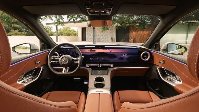 Mercedes-Benz GLC EV 2026 ra mắt: Trần sao, ghế rung theo nhạc, chạy 700 km/sạc, màn lớn chưa từng có- Ảnh 4. Mercedes-Benz GLC EV 2026 ra mắt: Trần sao, ghế rung theo nhạc, chạy 700 km/sạc, màn lớn chưa từng có- Ảnh 4.