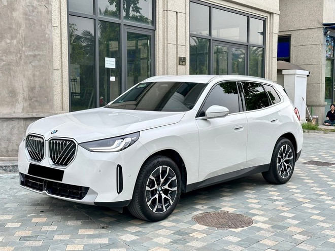 BMW X3 2025 đầu tiên lên sàn xe cũ: Người mua có thể tiết kiệm khoảng 400 triệu đồng mà không sợ lỗi thời- Ảnh 2. BMW X3 2025 đầu tiên lên sàn xe cũ: Người mua có thể tiết kiệm khoảng 400 triệu đồng mà không sợ lỗi thời- Ảnh 2.